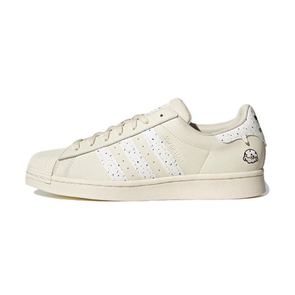 Adidas superstar Cream White spots