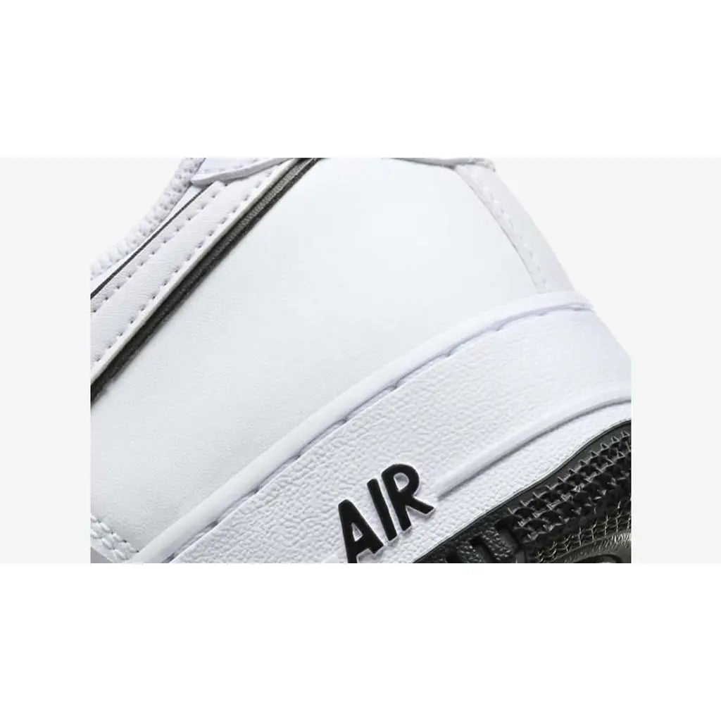 Air Force 1 Low ’07 White Black Outline